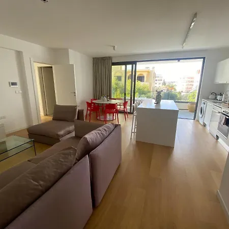 Two Bedroom In Egkomi *