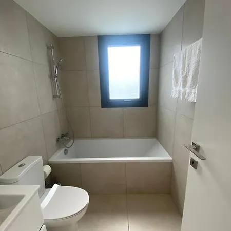 Two Bedroom In Egkomi Апартаменты Никосия