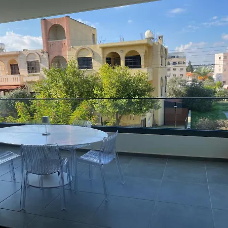 Two Bedroom In Egkomi Апартаменты *